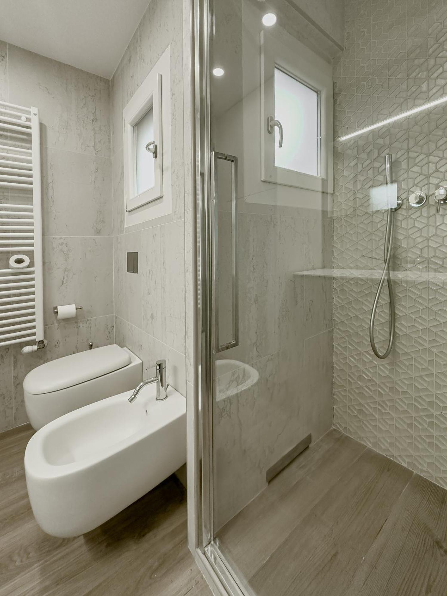 Realkasa Canonica Apartment بولونيا المظهر الخارجي الصورة