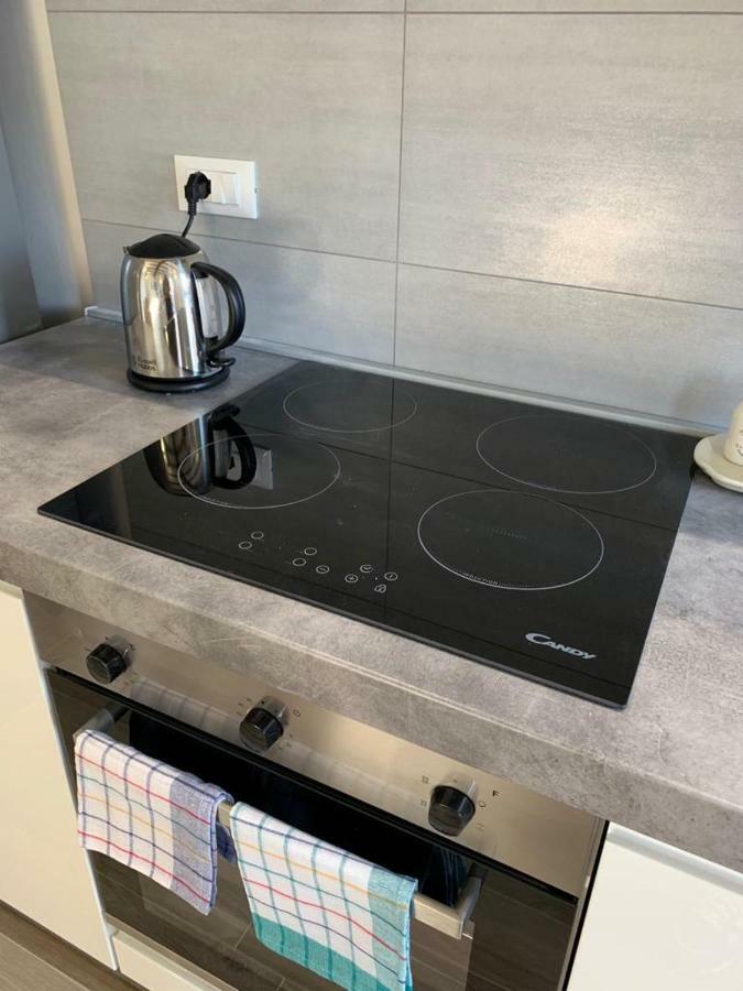 Realkasa Canonica Apartment بولونيا المظهر الخارجي الصورة